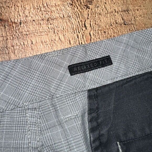 Men’s O’Neil Relaxed Fit Shorts - Picture 8 of 10